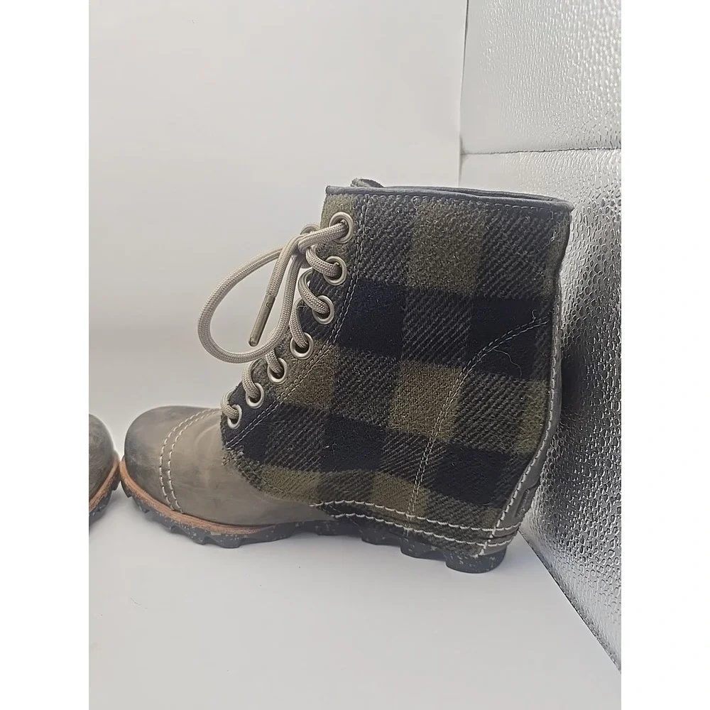 Sorel Buffalo Check Plaid PDX Wedge Boots Bootie Olive Green Women's Size Size 6